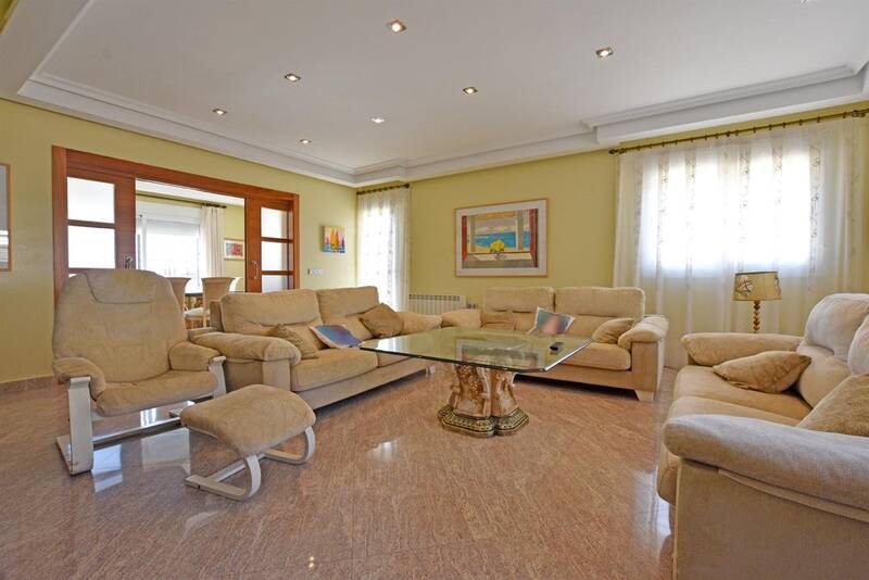 7 slaapkamer Gezinswoning Te koop