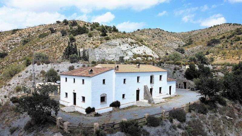 Villa Te koop in Taberno, Almería