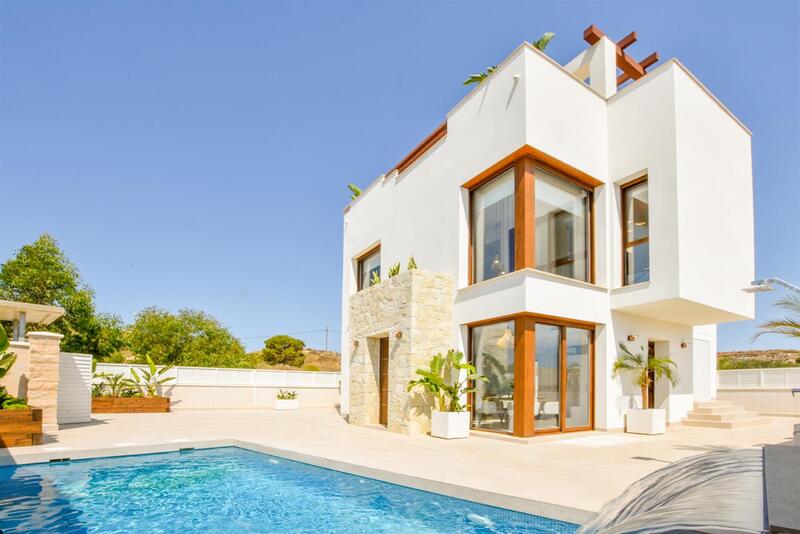 Villa en venta en Vera Playa, Almería