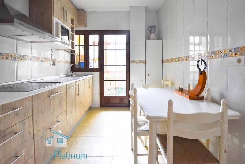 3 bedroom Apartment for sale