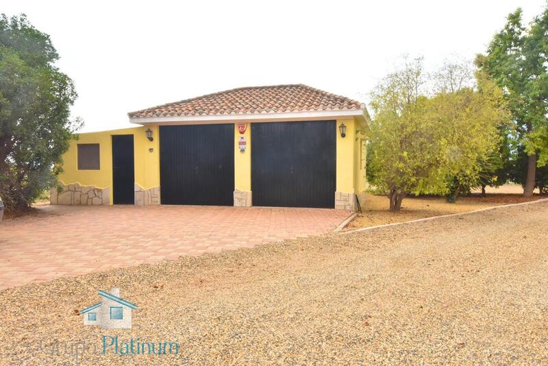 7 bedroom Villa for sale