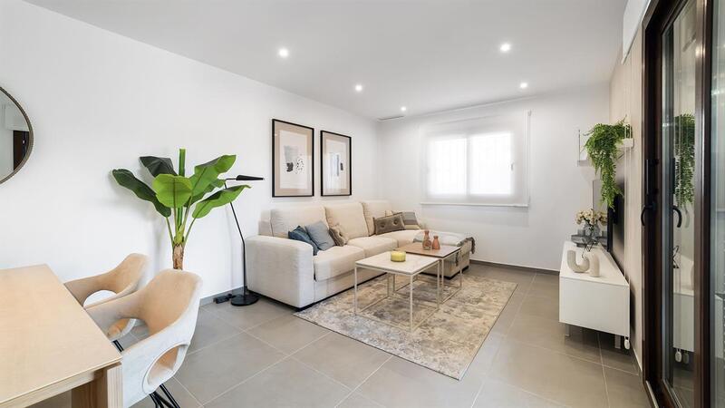 2 bedroom Townhouse for sale