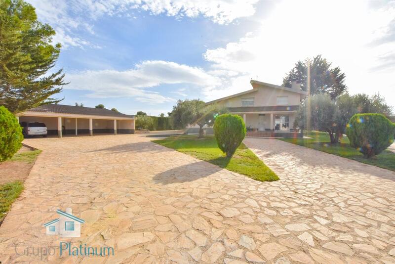 Villa en venta en Purias, Murcia