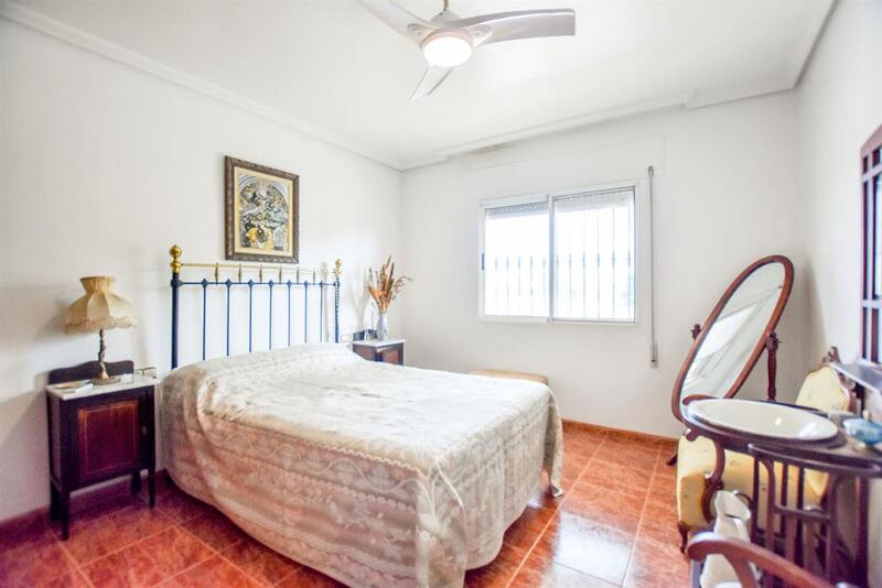 4 Cuarto Villa en venta