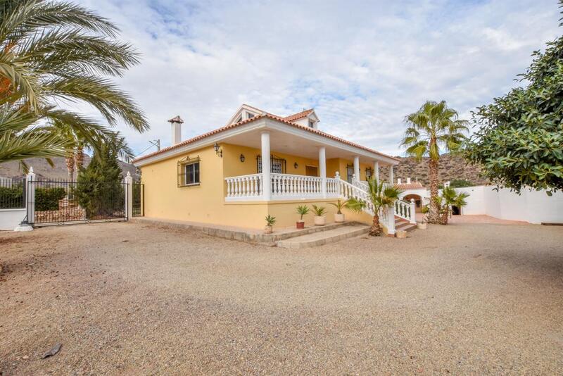 4 soveværelse Villa til salg