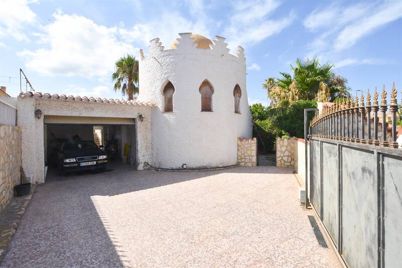 4 Cuarto Villa en venta