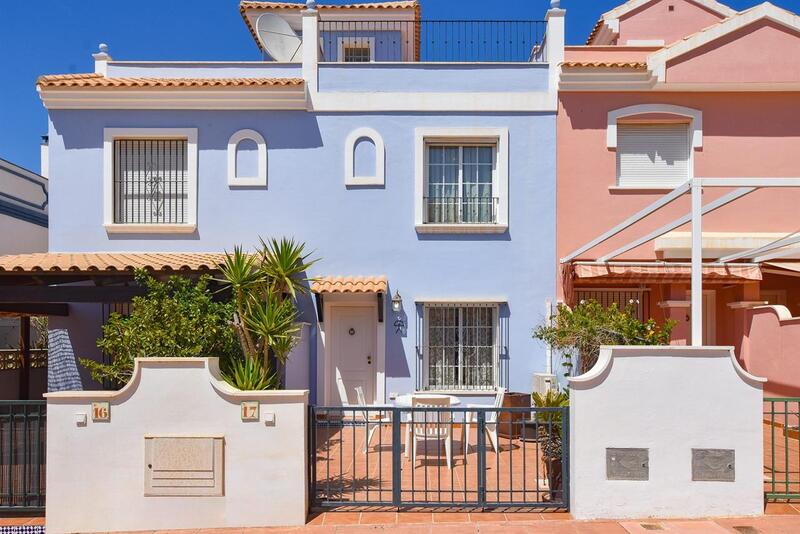 Stadthaus zu verkaufen in San Juan de los Terreros, Almería