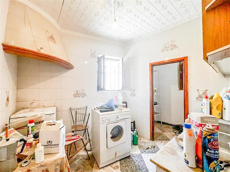 7 Schlafzimmer Stadthaus zu verkaufen