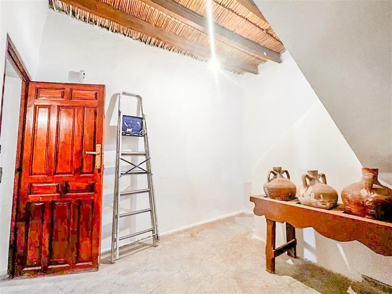 7 Schlafzimmer Stadthaus zu verkaufen