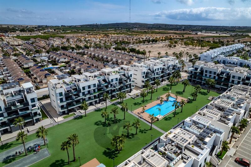 3 bedroom Apartment for sale