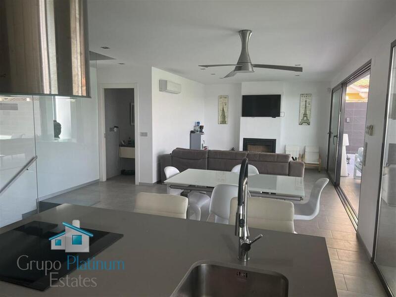 4 slaapkamer Villa Te koop