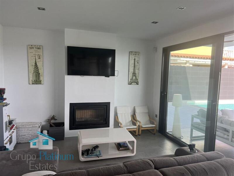 4 slaapkamer Villa Te koop