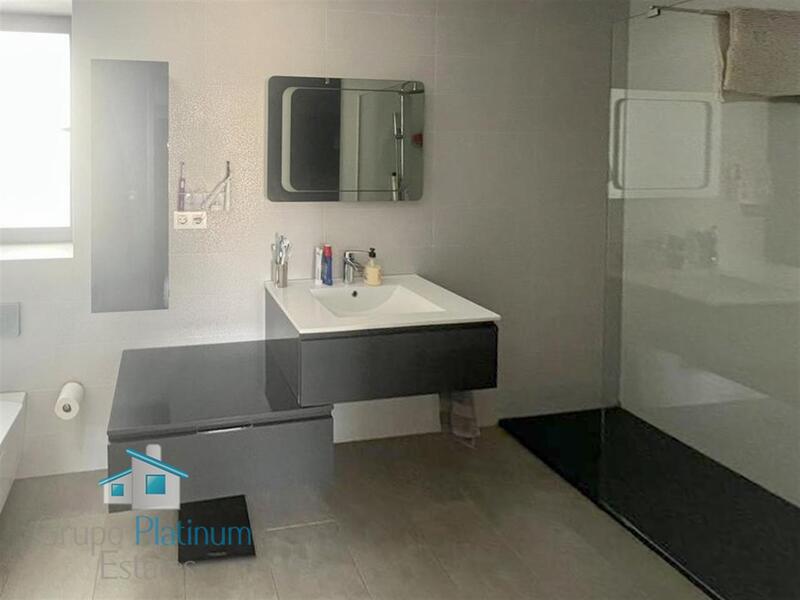 4 slaapkamer Villa Te koop