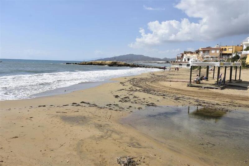 2 bedroom Townhouse for sale