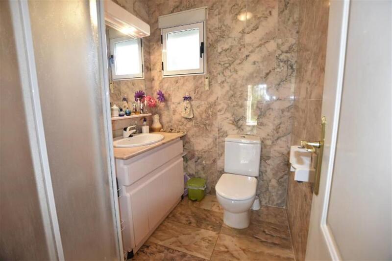 2 bedroom Townhouse for sale