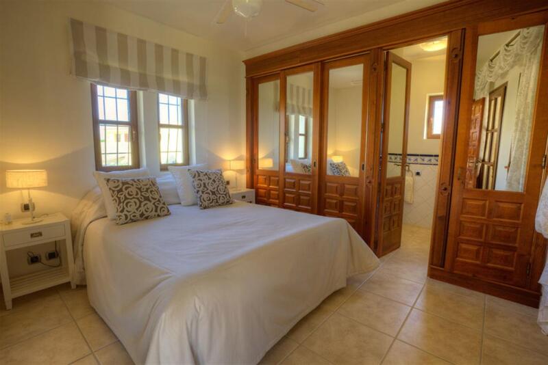4 Cuarto Villa en venta