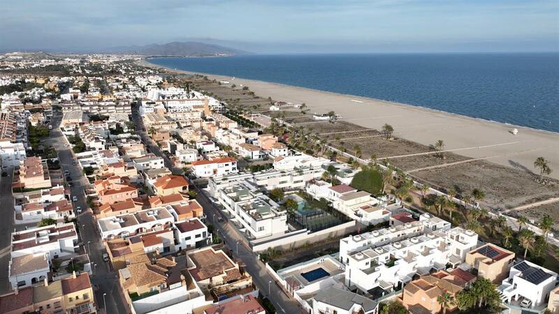 Apartment for sale in Vera Playa, Almería