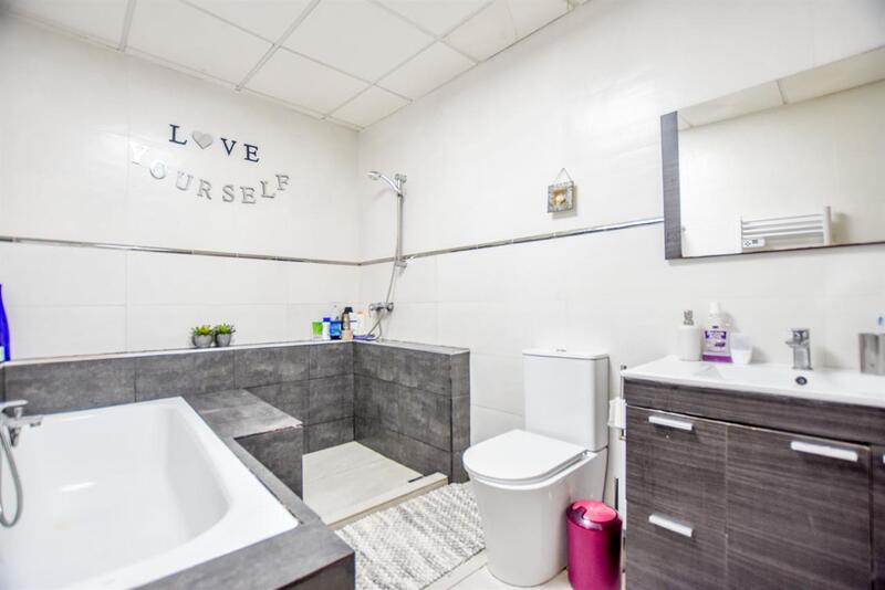 3 Cuarto Adosado en venta