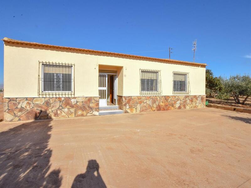 Villa for sale in El Saltador (Pulpi), Almería