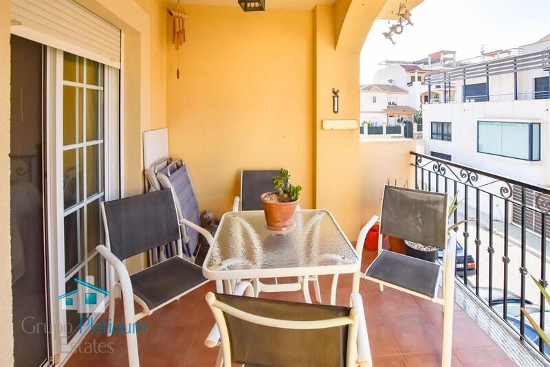 2 slaapkamer Appartement Te koop