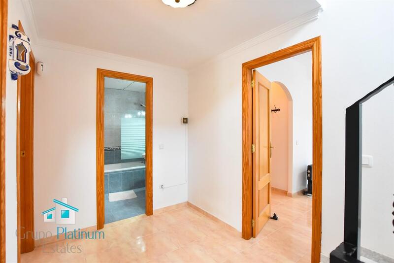 3 Cuarto Villa en venta