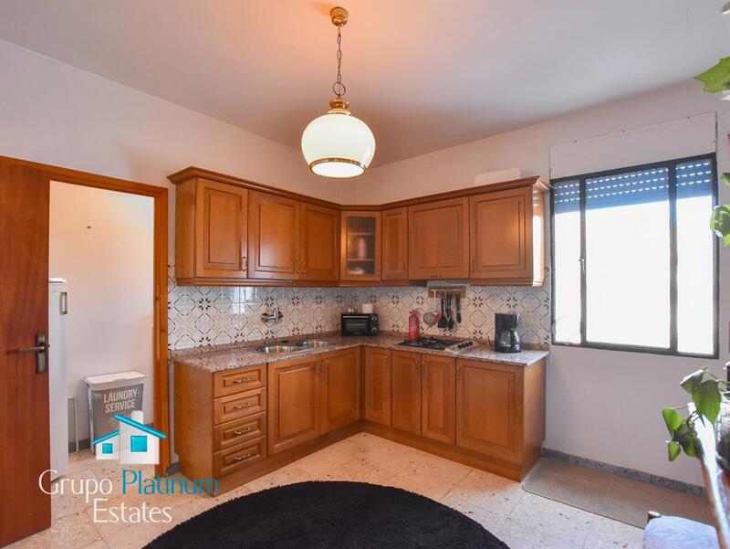 6 bedroom Villa for sale