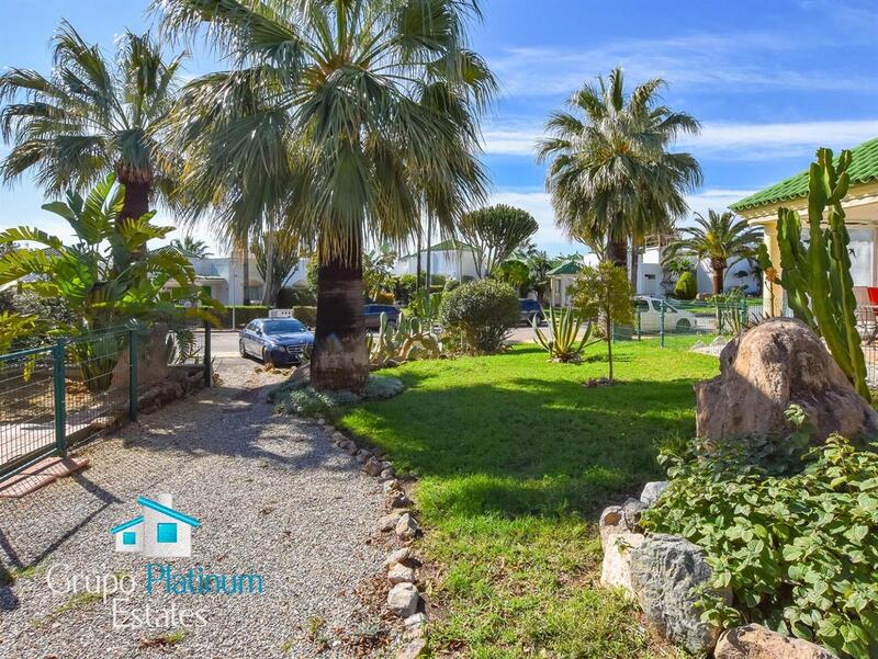 2 bedroom Townhouse for sale