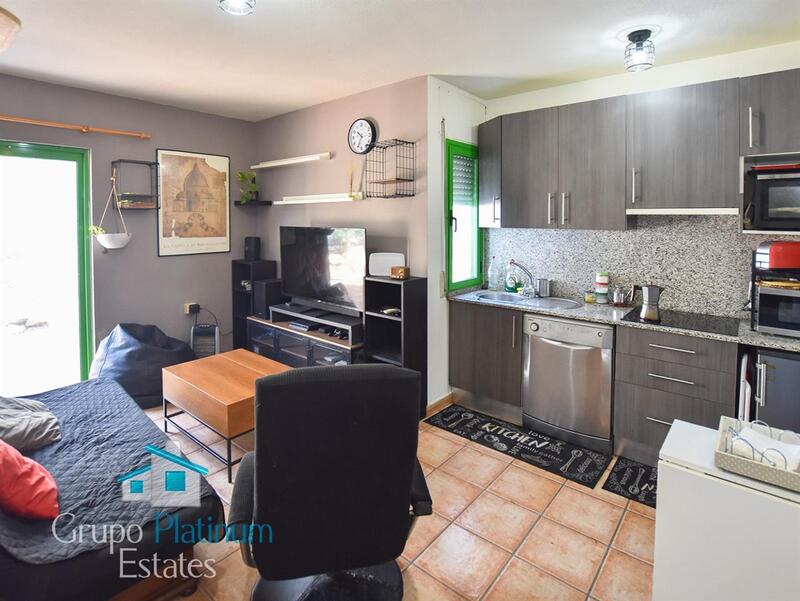 2 bedroom Townhouse for sale