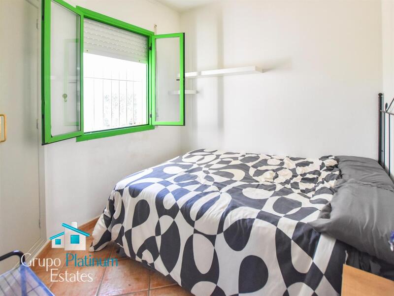 2 bedroom Townhouse for sale