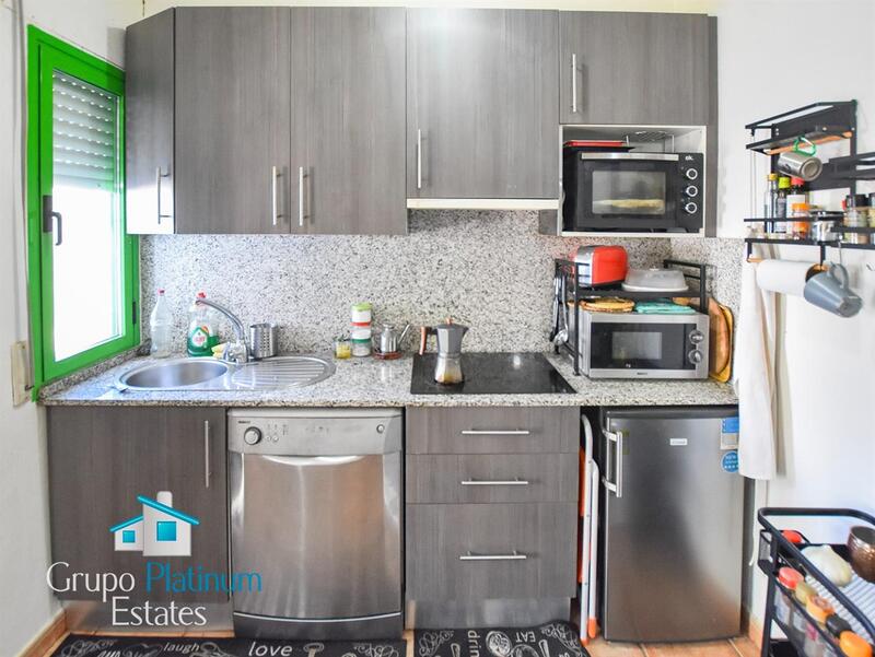 2 bedroom Townhouse for sale