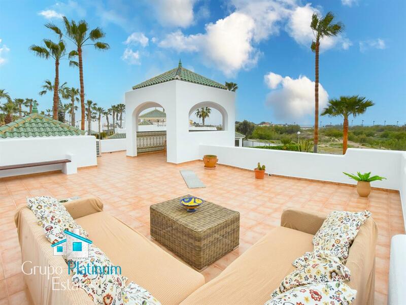 3 Cuarto Villa en venta
