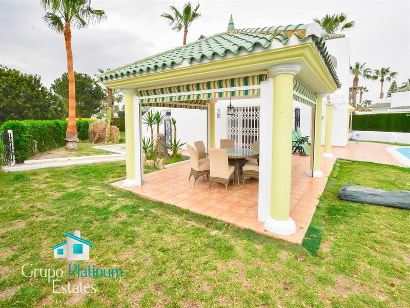 3 Cuarto Villa en venta