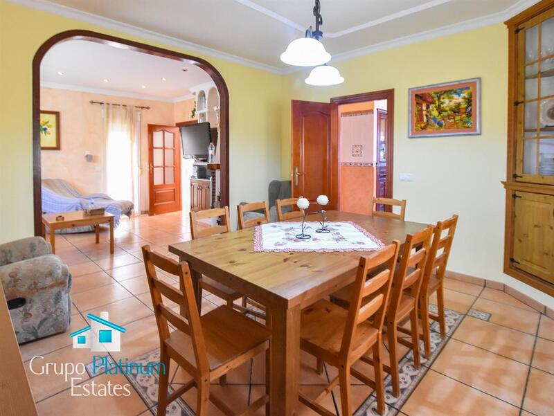 4 Cuarto Villa en venta