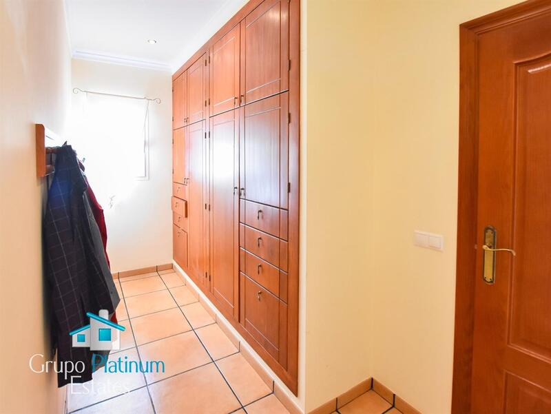 4 Cuarto Villa en venta