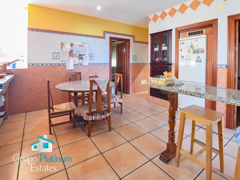 4 Cuarto Villa en venta
