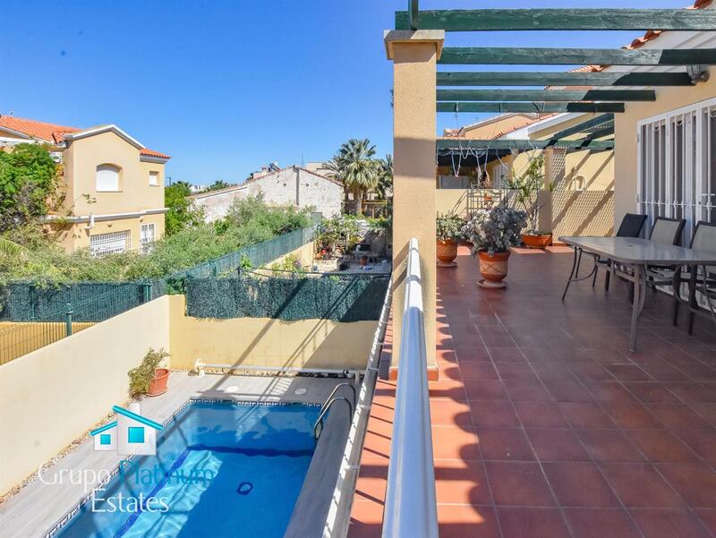 5 soverom Villa til salgs
