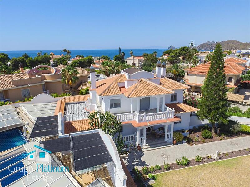 3 Cuarto Villa en venta