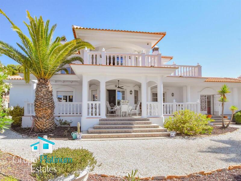 3 Cuarto Villa en venta