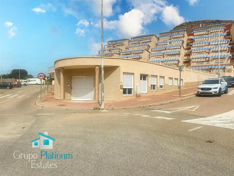 Коммерческая недвижимость продается в San Juan de los Terreros, Almería