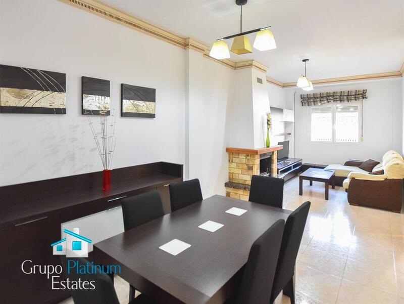 5 bedroom Townhouse for sale