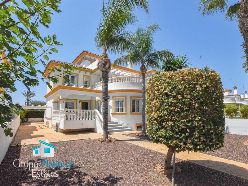 6 slaapkamer Villa Te koop