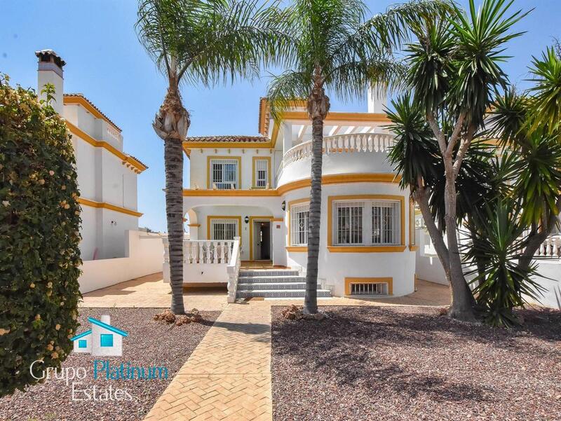 6 slaapkamer Villa Te koop
