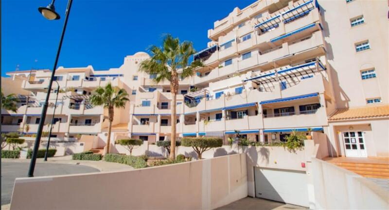 2 slaapkamer Appartement Te koop