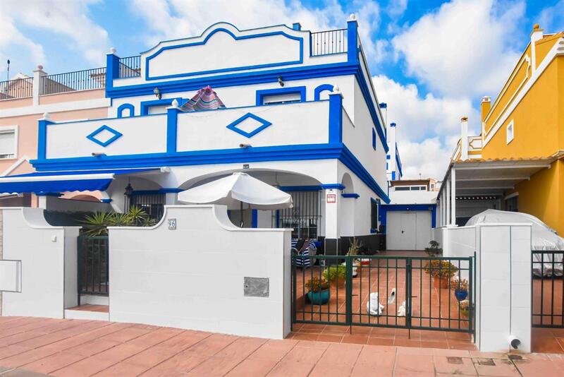 3 bedroom Townhouse for sale