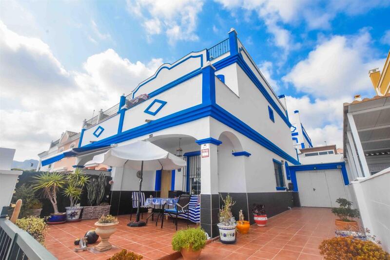 3 bedroom Townhouse for sale