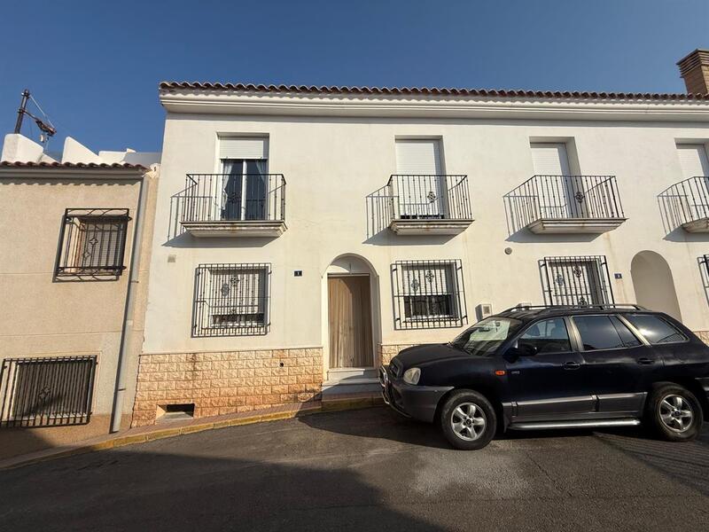 Townhouse for sale in Taberno, Almería