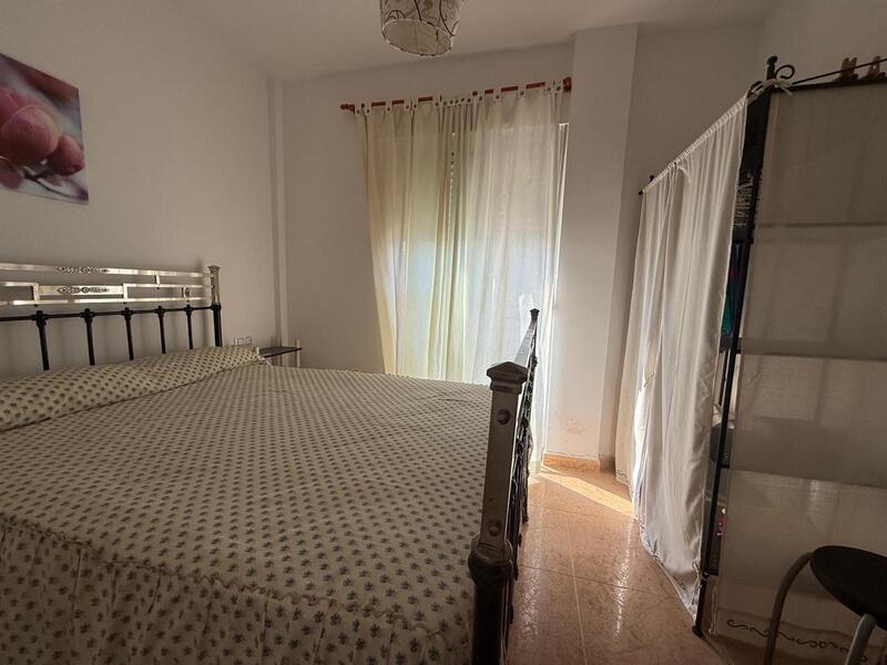 4 bedroom Townhouse for sale