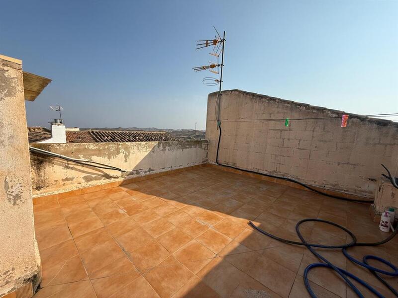 4 bedroom Townhouse for sale