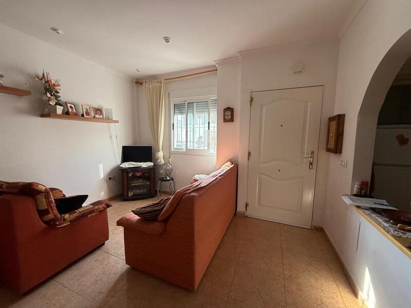 4 bedroom Townhouse for sale