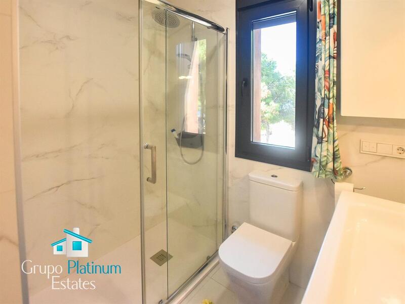 3 bedroom Townhouse for sale